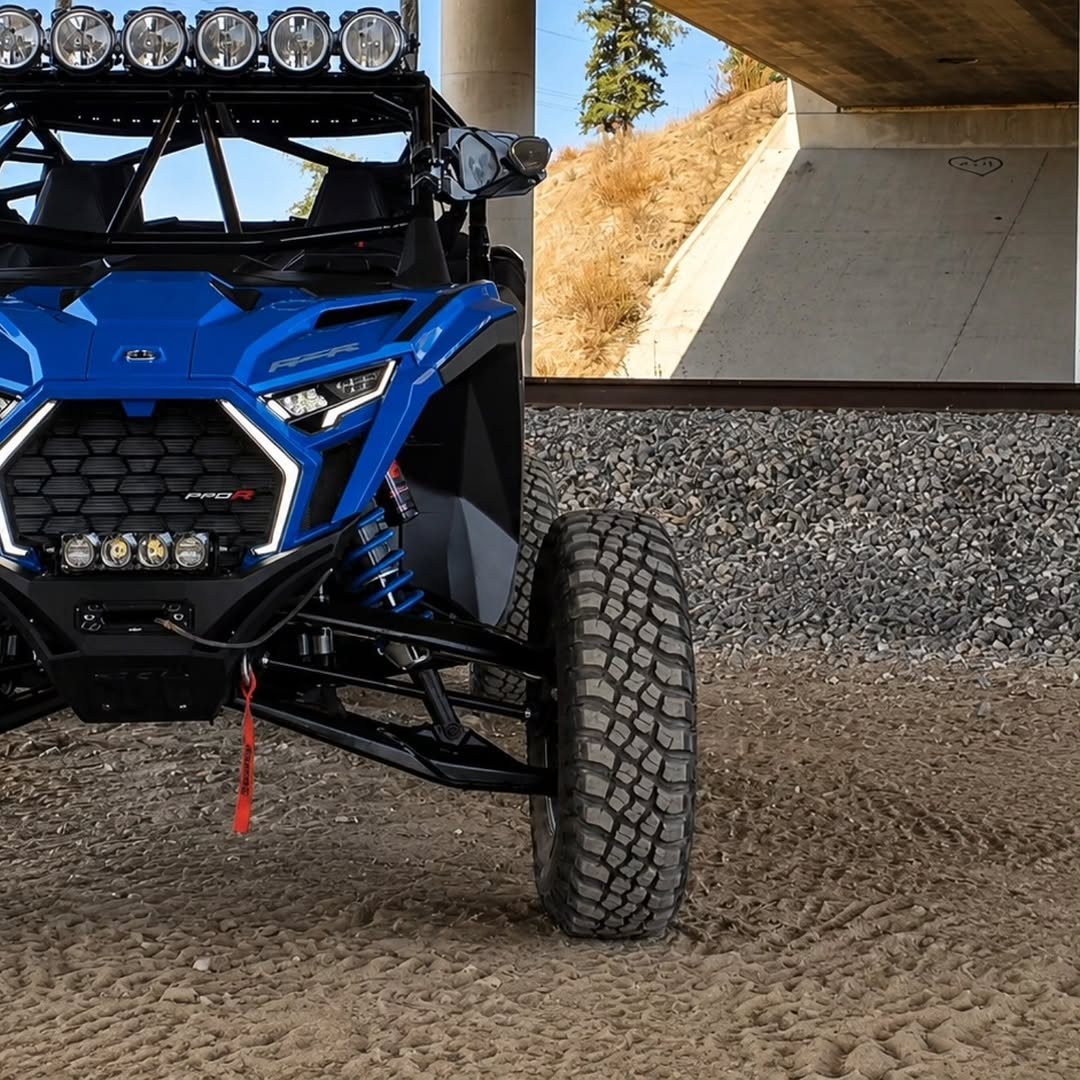 Blue Polaris RZR Pro R custom cage outdoor finished build